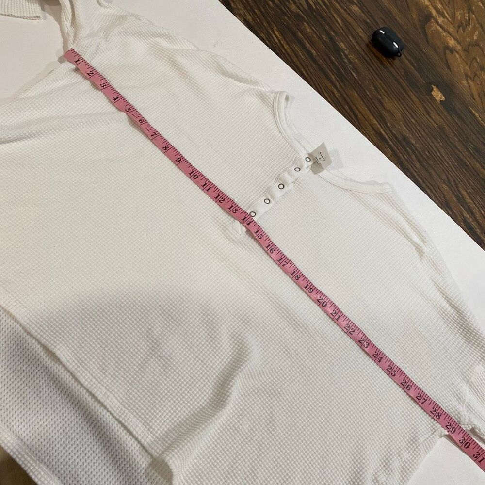 OFFLINE by Aerie Waffle Knit Henley Long Sleeve Top Size Medium Cream Oversized - Picture 6 of 7